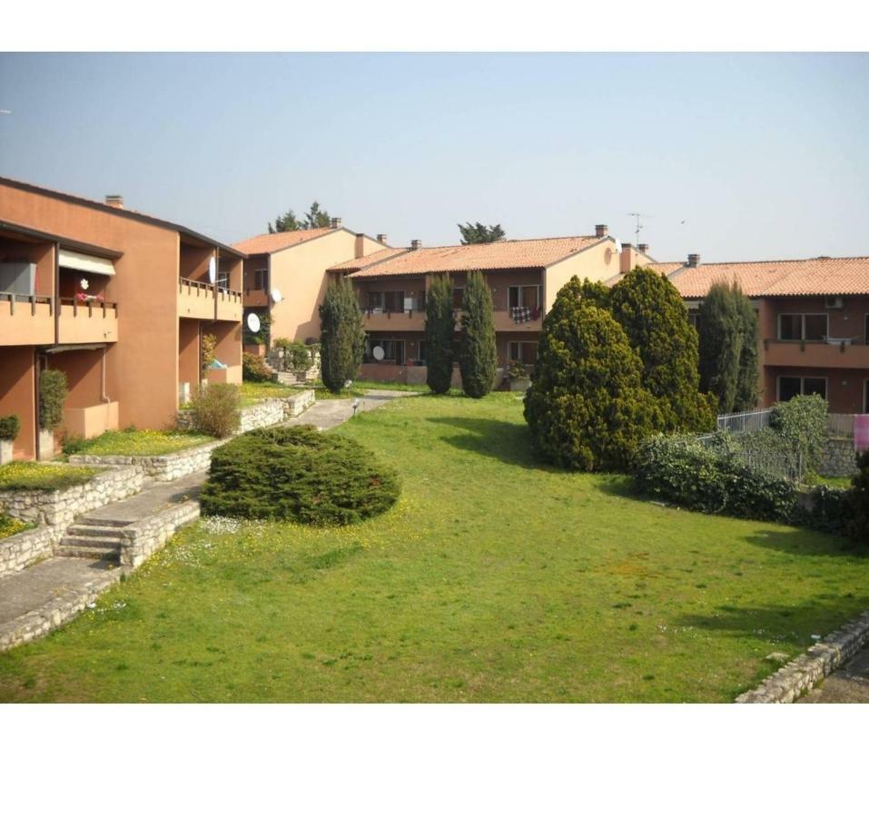 Appartamento Comodo Al Lago E Gardaland Castelnuovo del Garda Zewnętrze zdjęcie