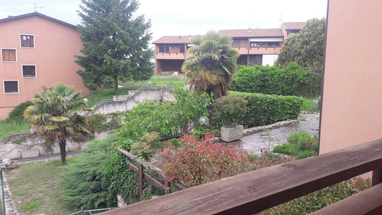 Appartamento Comodo Al Lago E Gardaland Castelnuovo del Garda Zewnętrze zdjęcie